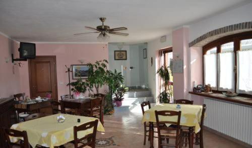 Agriturismo Ai Piacentini Santo Stefano Belbo Ngoại thất bức ảnh