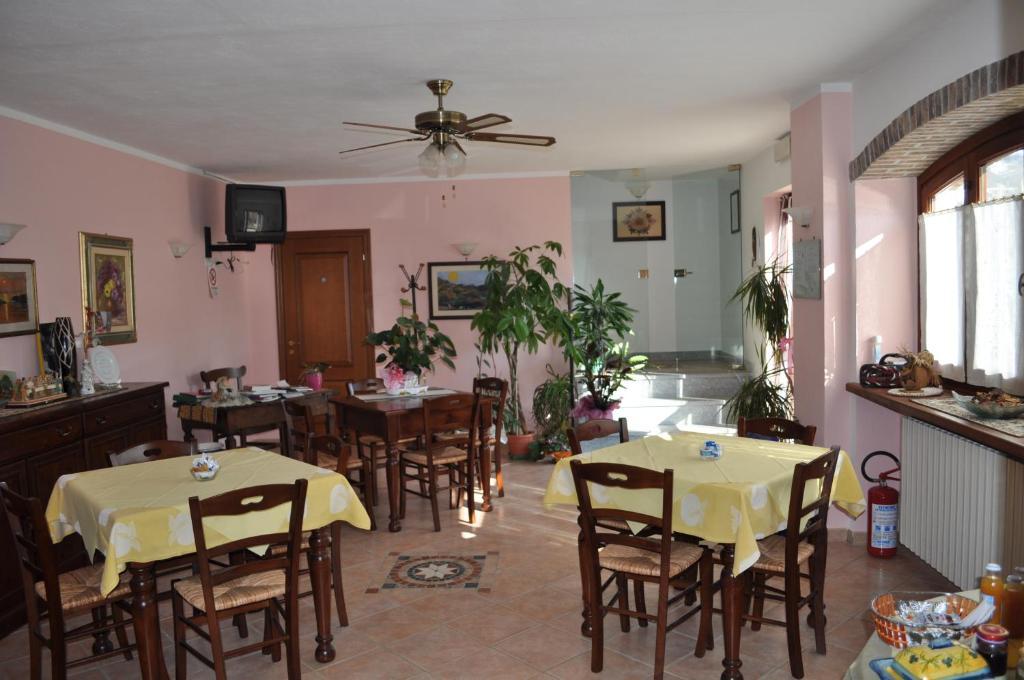 Agriturismo Ai Piacentini Santo Stefano Belbo Ngoại thất bức ảnh